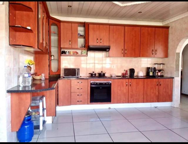 3 BEDROOM PROPERTY TO RENT IN RANDLESPARK